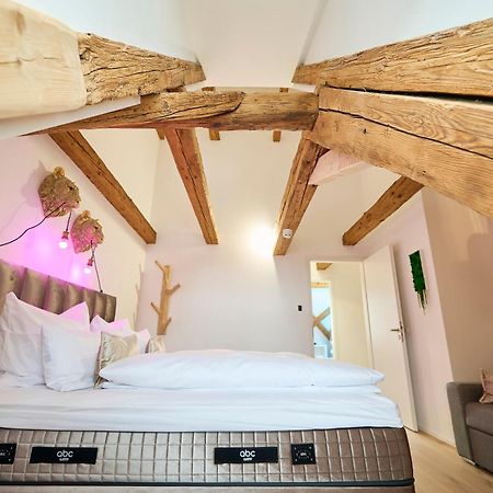 Wood World Luxury - Massage - Bergblick - Tranpolin- Parken Apartment Markdorf Bagian luar foto