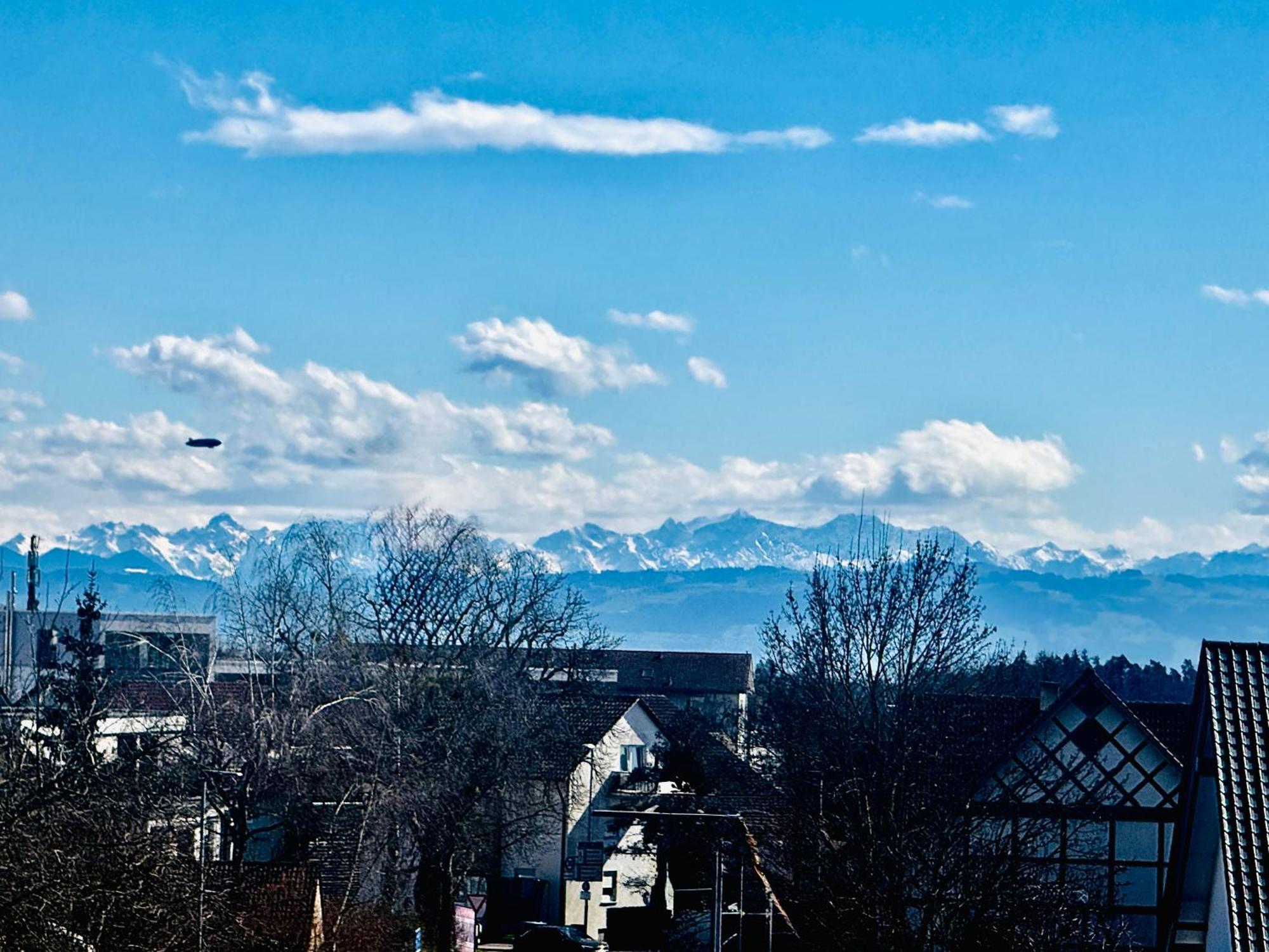 Wood World Luxury - Massage - Bergblick - Tranpolin- Parken Apartment Markdorf Bagian luar foto