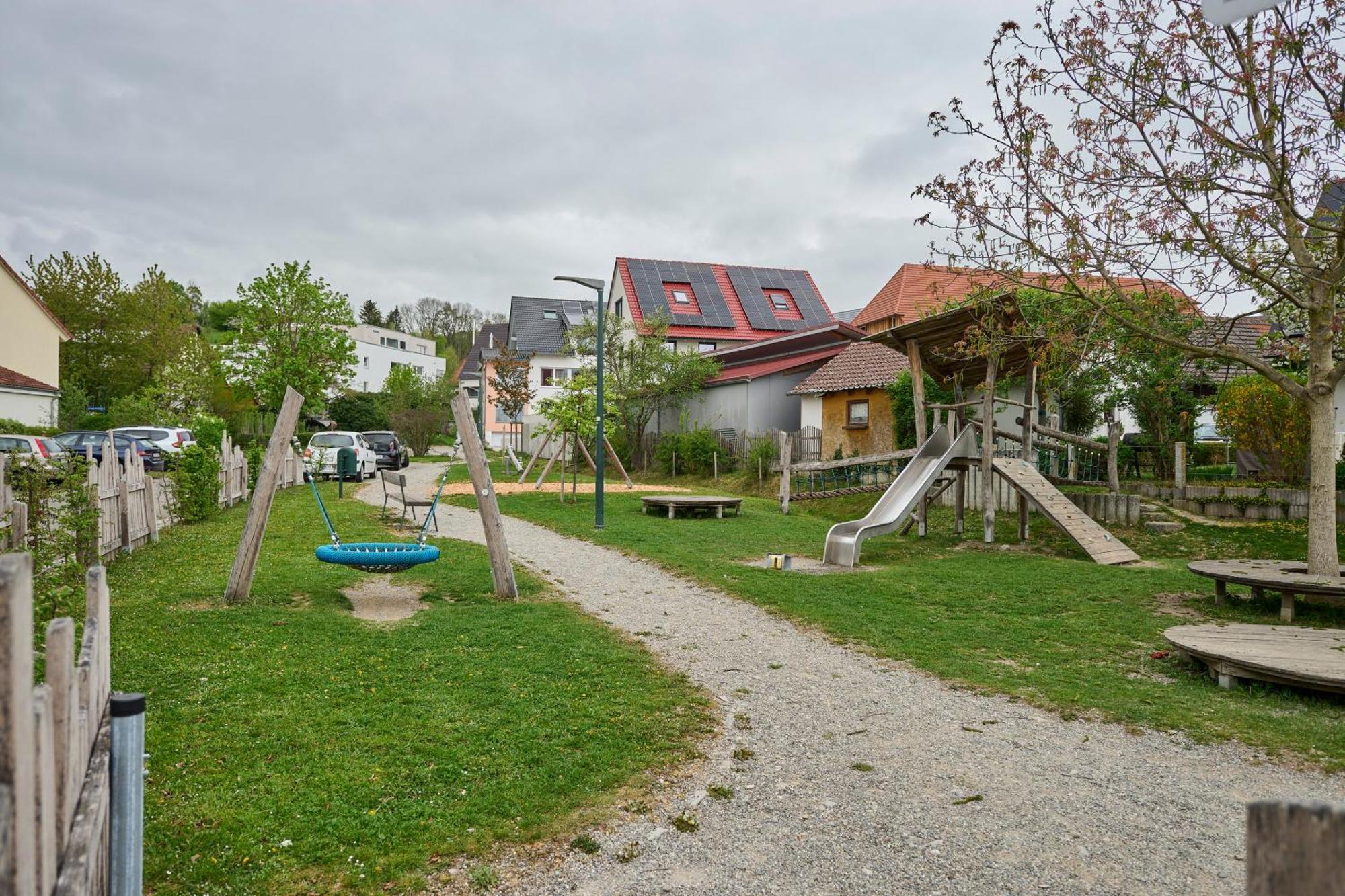 Wood World Luxury - Massage - Bergblick - Tranpolin- Parken Apartment Markdorf Bagian luar foto