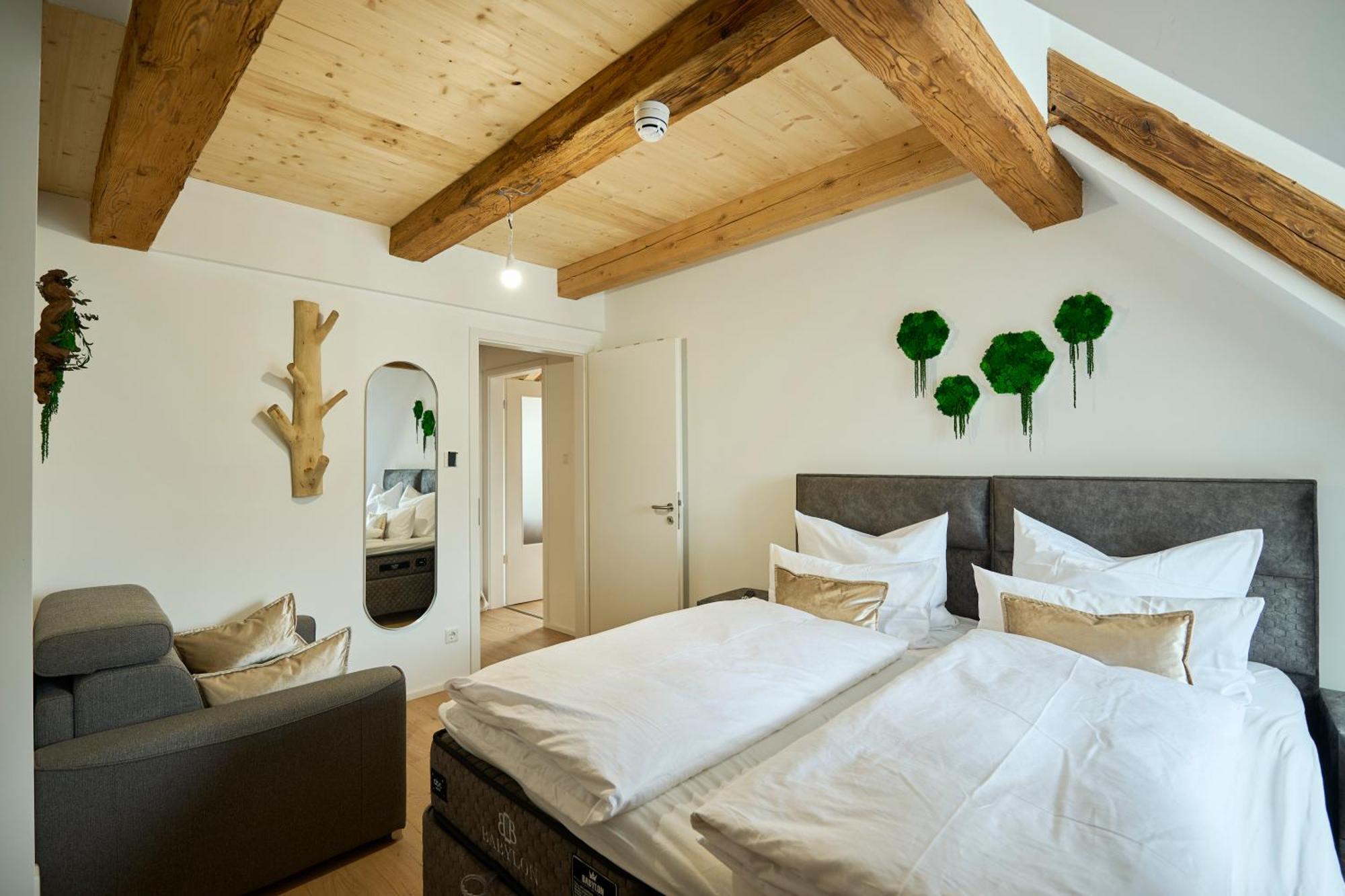 Wood World Luxury - Massage - Bergblick - Tranpolin- Parken Apartment Markdorf Bagian luar foto