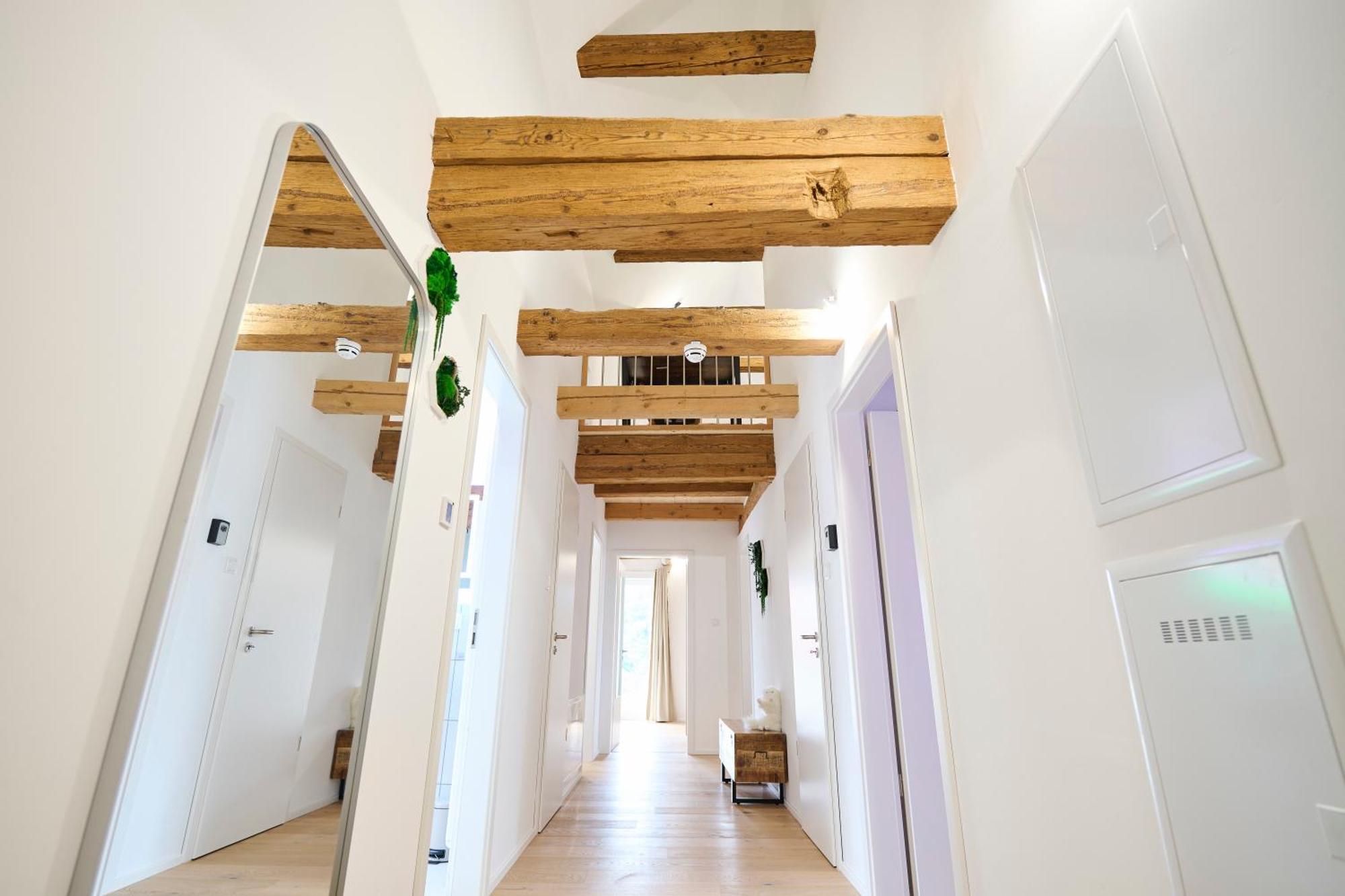 Wood World Luxury - Massage - Bergblick - Tranpolin- Parken Apartment Markdorf Bagian luar foto